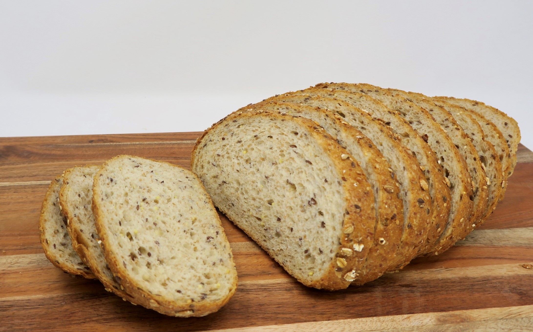 bread-multigrain-sourdough-sliced-icb4318-snow-cap